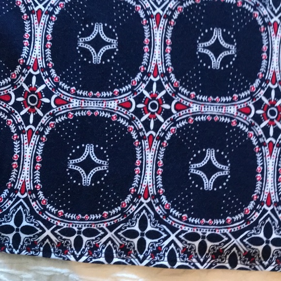 Lovely navy print skirt - Picture 6 of 11